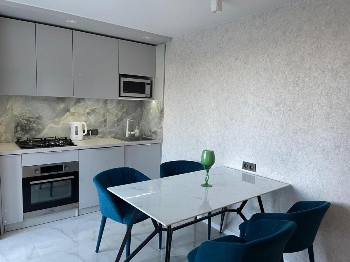 Citadel Vip Apartment Lviv Exteriör bild