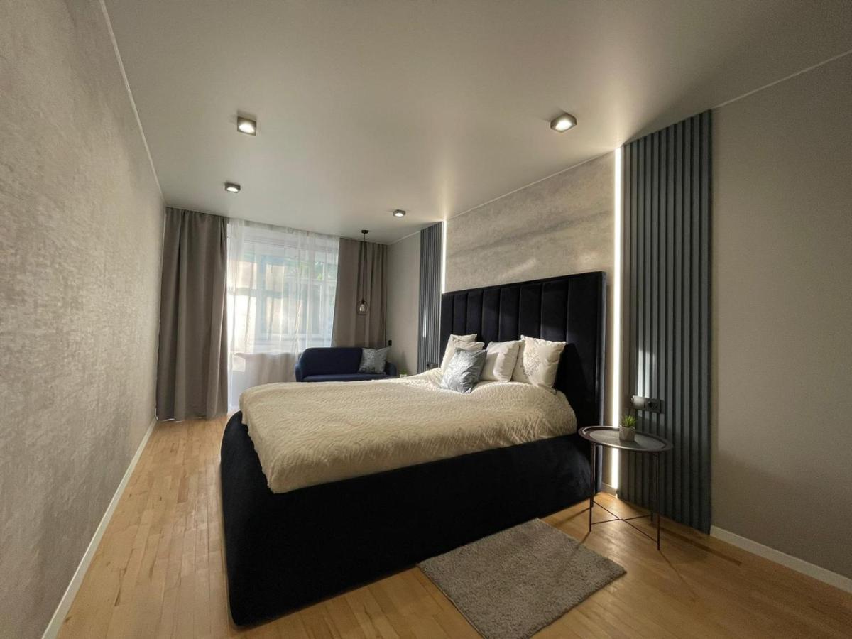 Citadel Vip Apartment Lviv Exteriör bild
